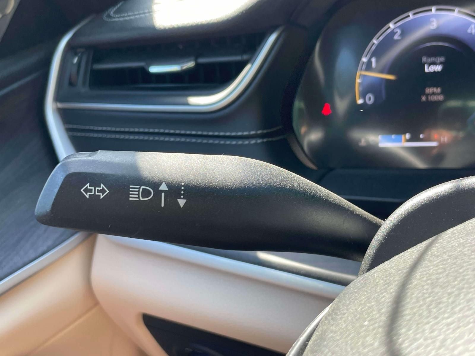 2023 Jeep Grand Cherokee L Limited 4x2