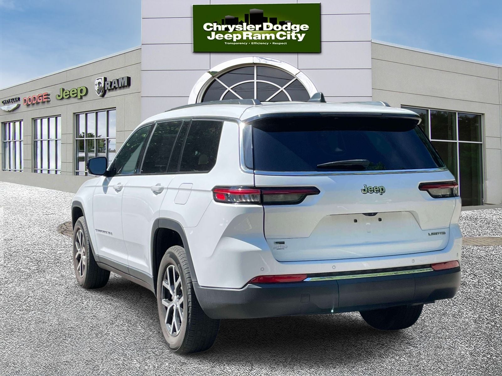 2023 Jeep Grand Cherokee L Limited 4x2