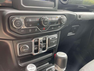 2022 Jeep Gladiator Altitude 4x4
