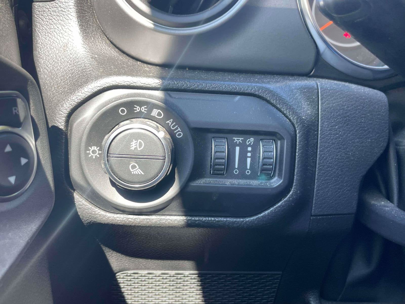 2022 Jeep Gladiator Sport S 4x4