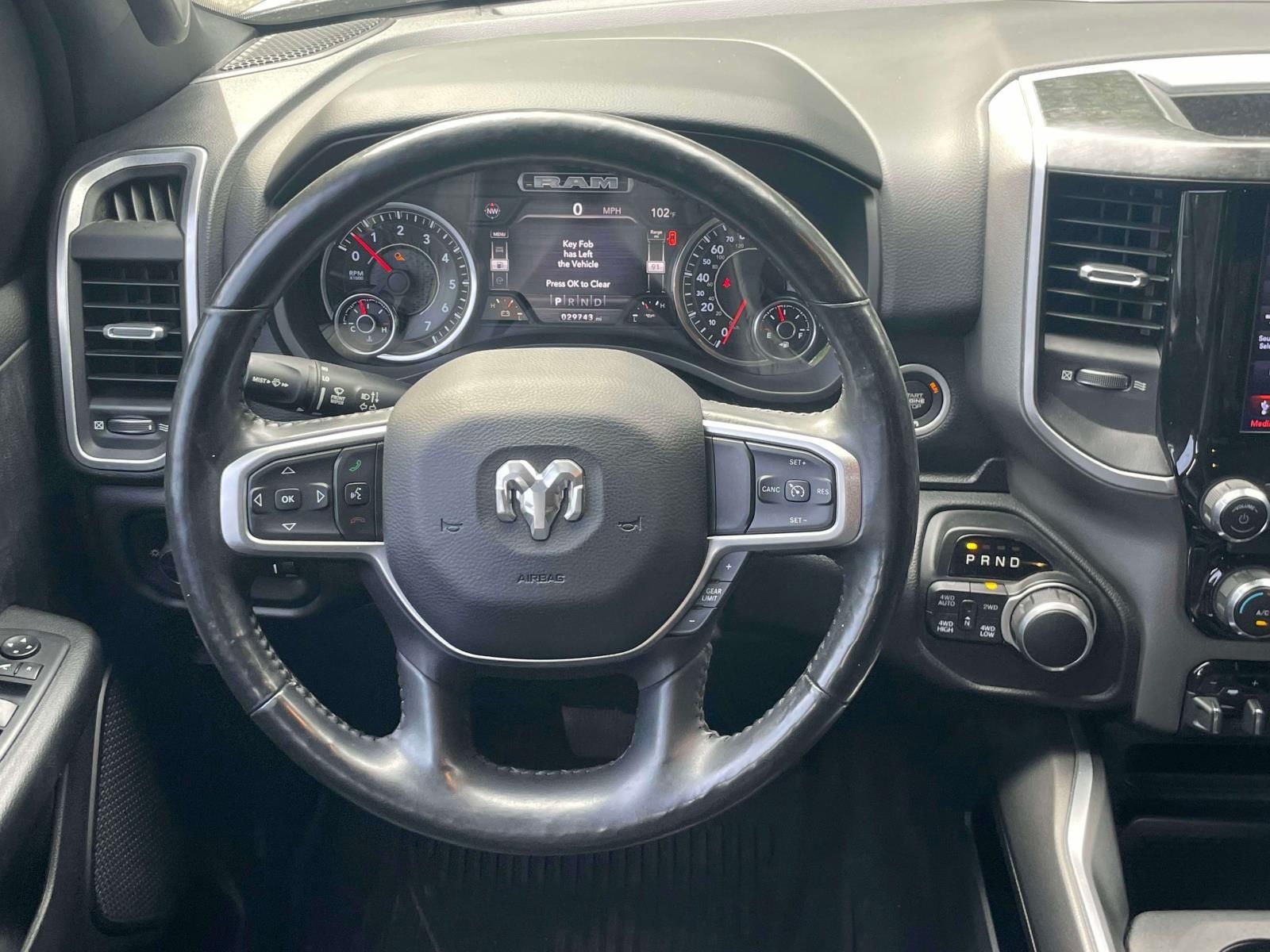 2020 RAM 1500 Big Horn Crew Cab 4x4 5'7' Box