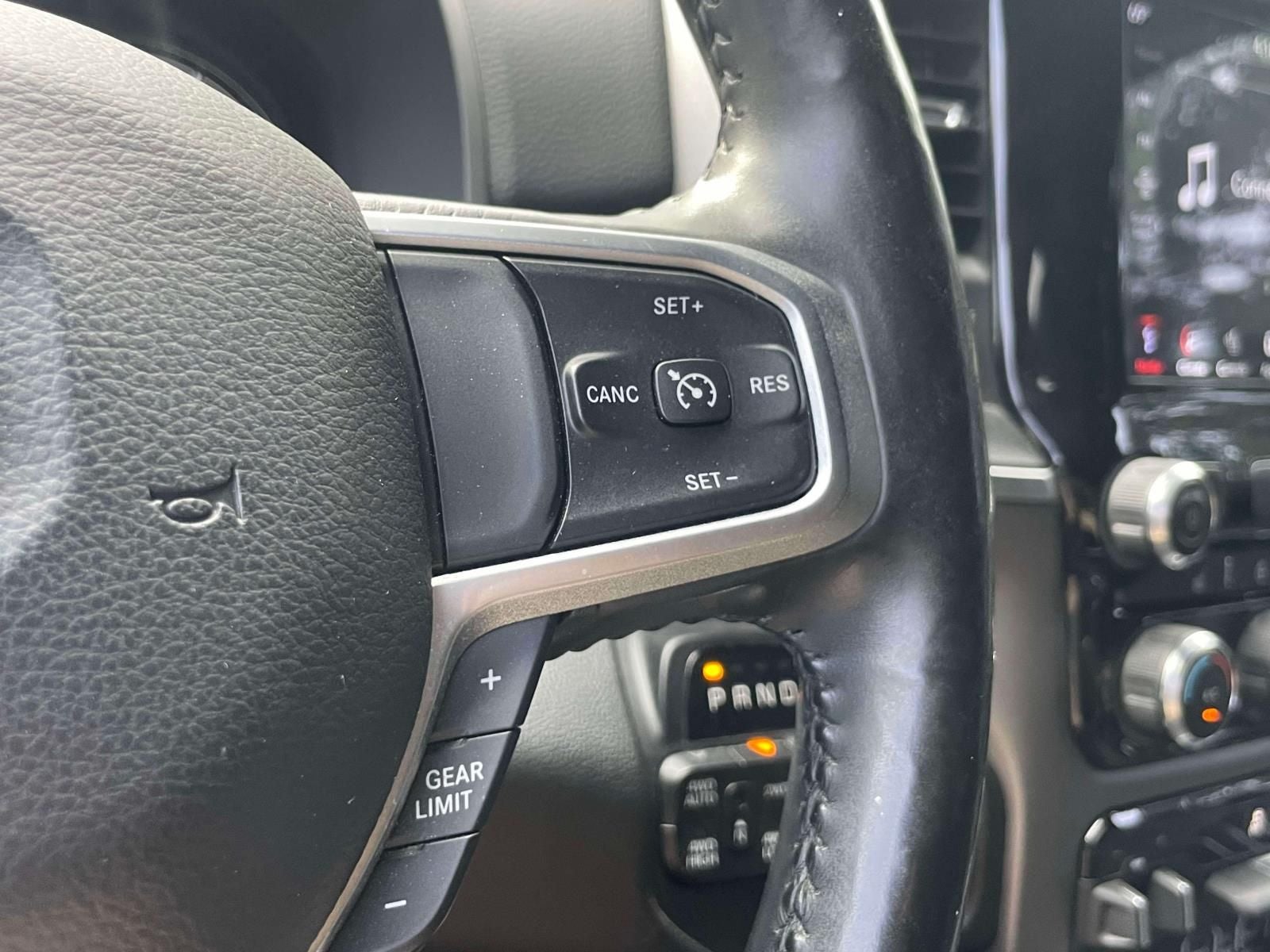 2020 RAM 1500 Big Horn Crew Cab 4x4 5'7' Box