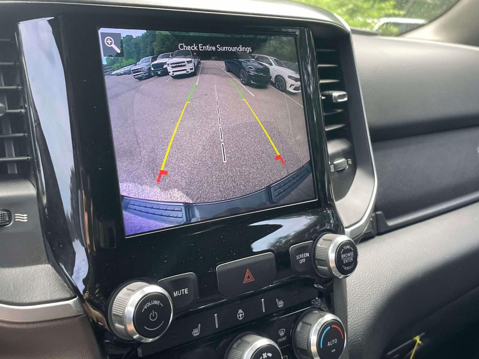 2020 RAM 1500 Big Horn Crew Cab 4x4 5'7' Box