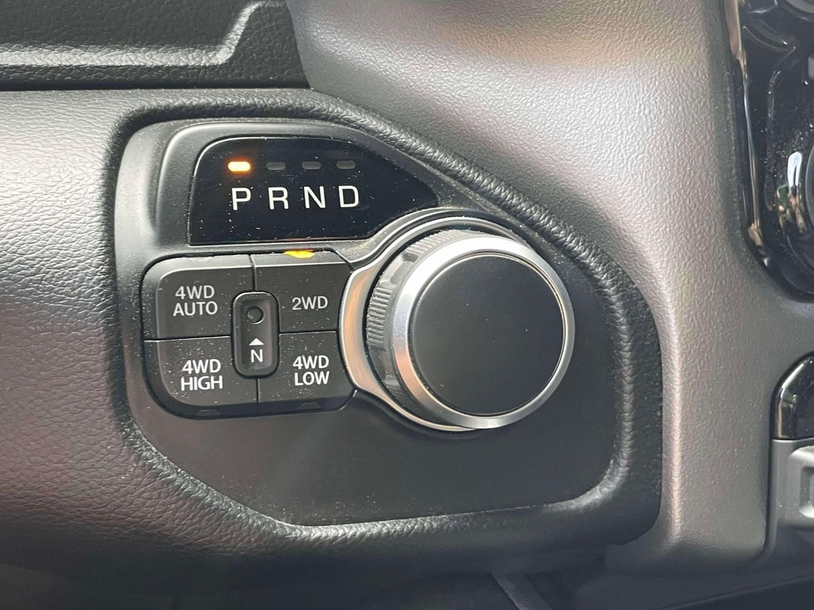 2020 RAM 1500 Big Horn Crew Cab 4x4 5'7' Box