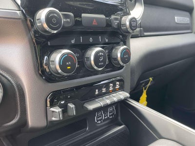 2020 RAM 1500 Big Horn Crew Cab 4x4 5'7' Box