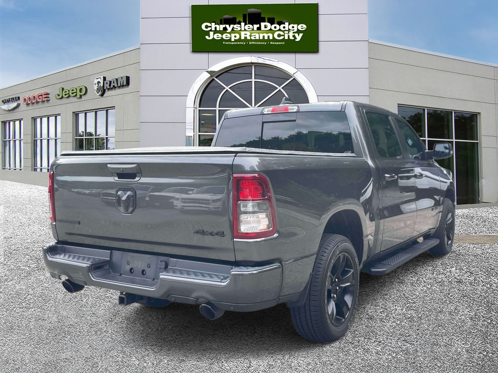 2020 RAM 1500 Big Horn Crew Cab 4x4 5'7' Box