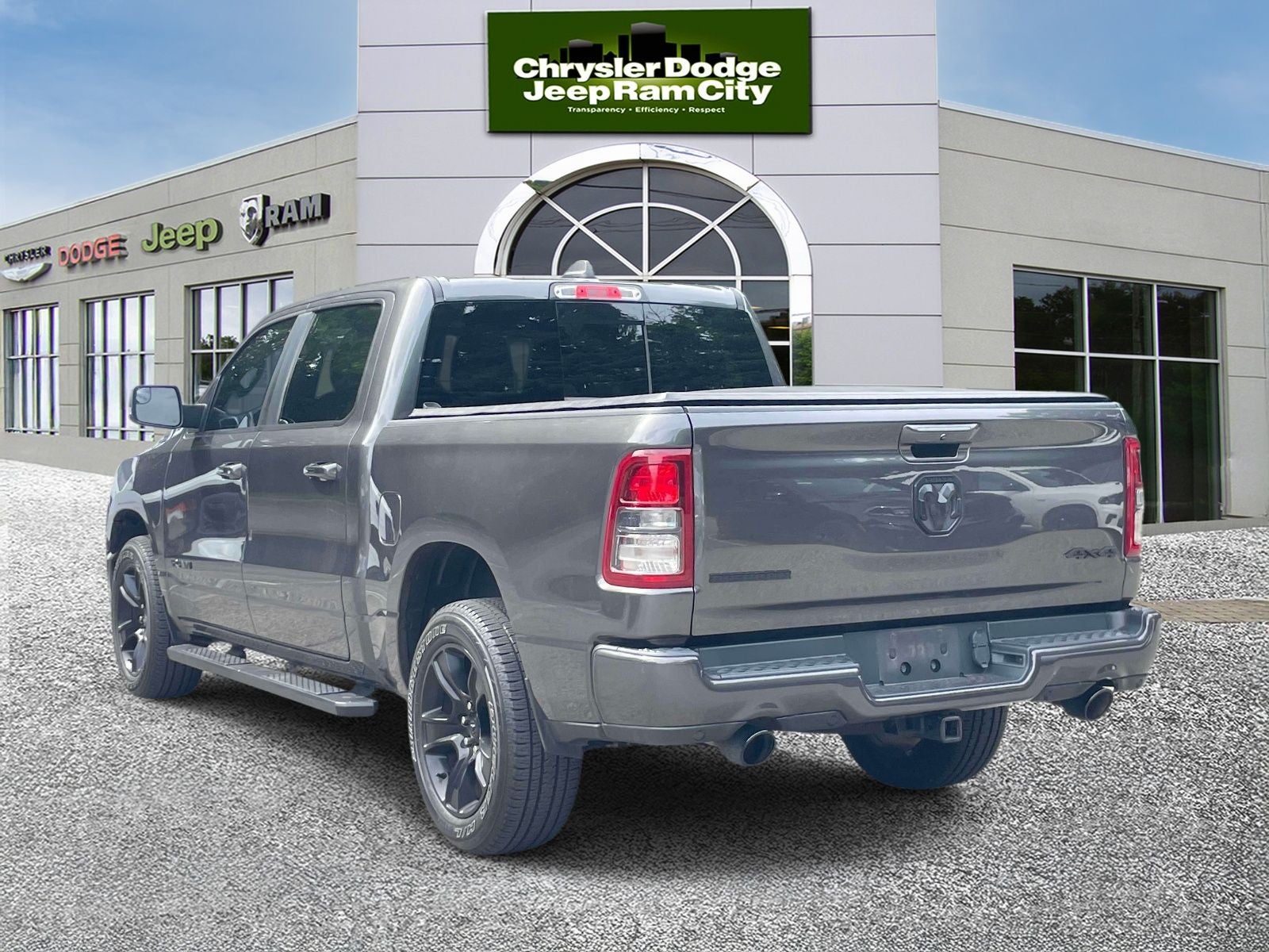 2020 RAM 1500 Big Horn Crew Cab 4x4 5'7' Box