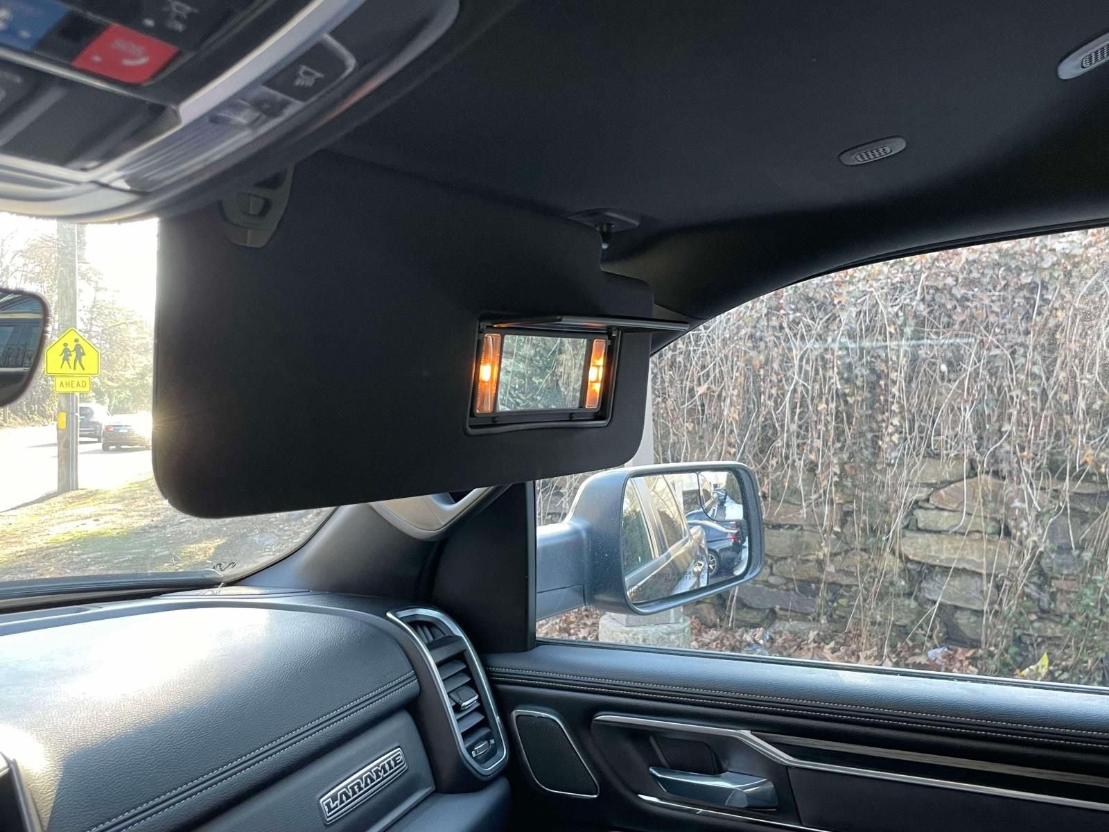 2023 RAM 1500 Laramie Crew Cab 4x4 5'7' Box