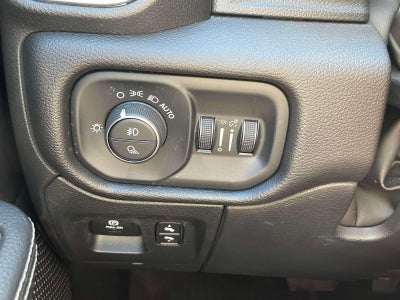 2023 RAM 1500 Laramie Crew Cab 4x4 5'7' Box