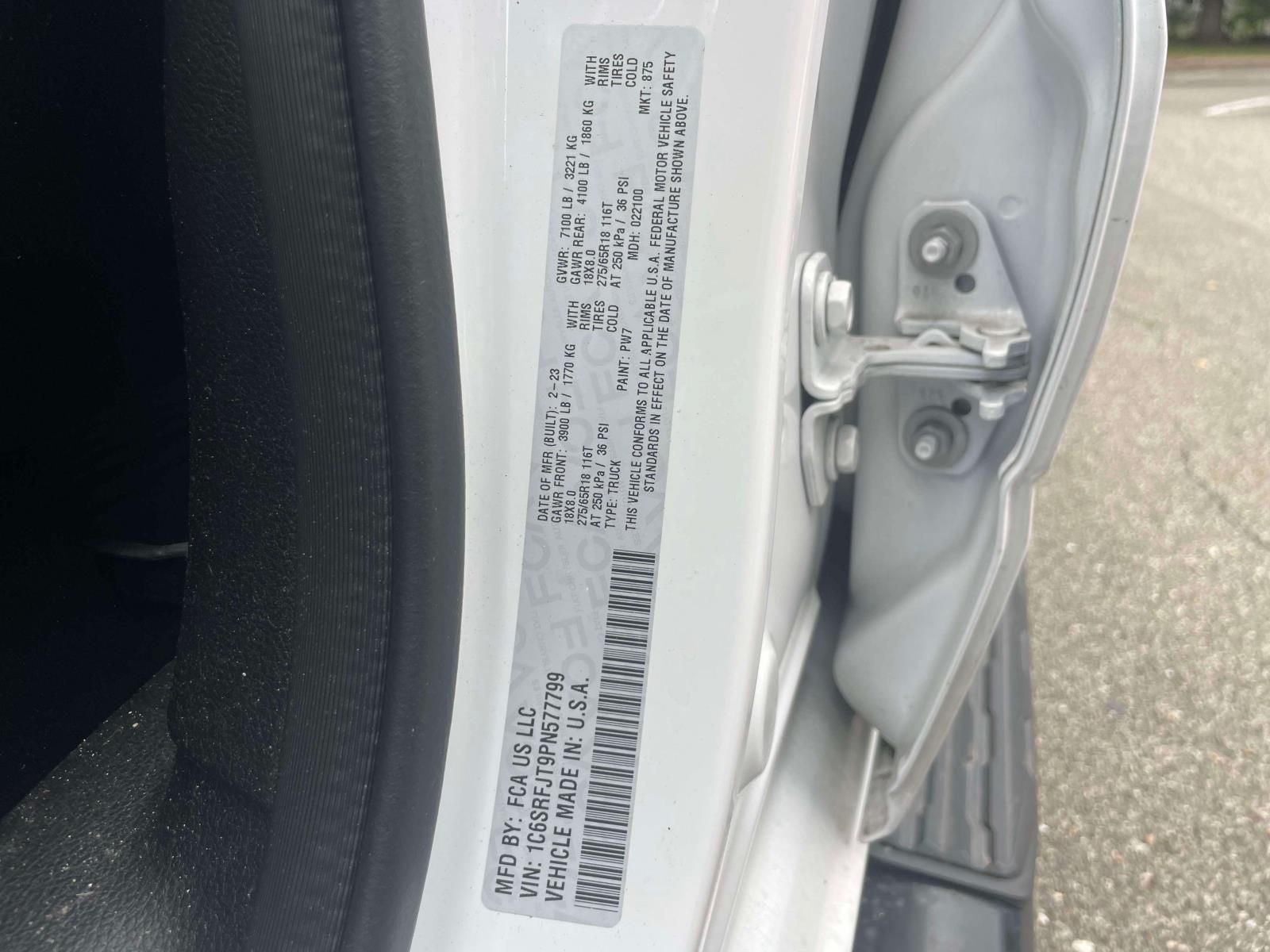 2023 RAM 1500 Laramie Crew Cab 4x4 5'7' Box