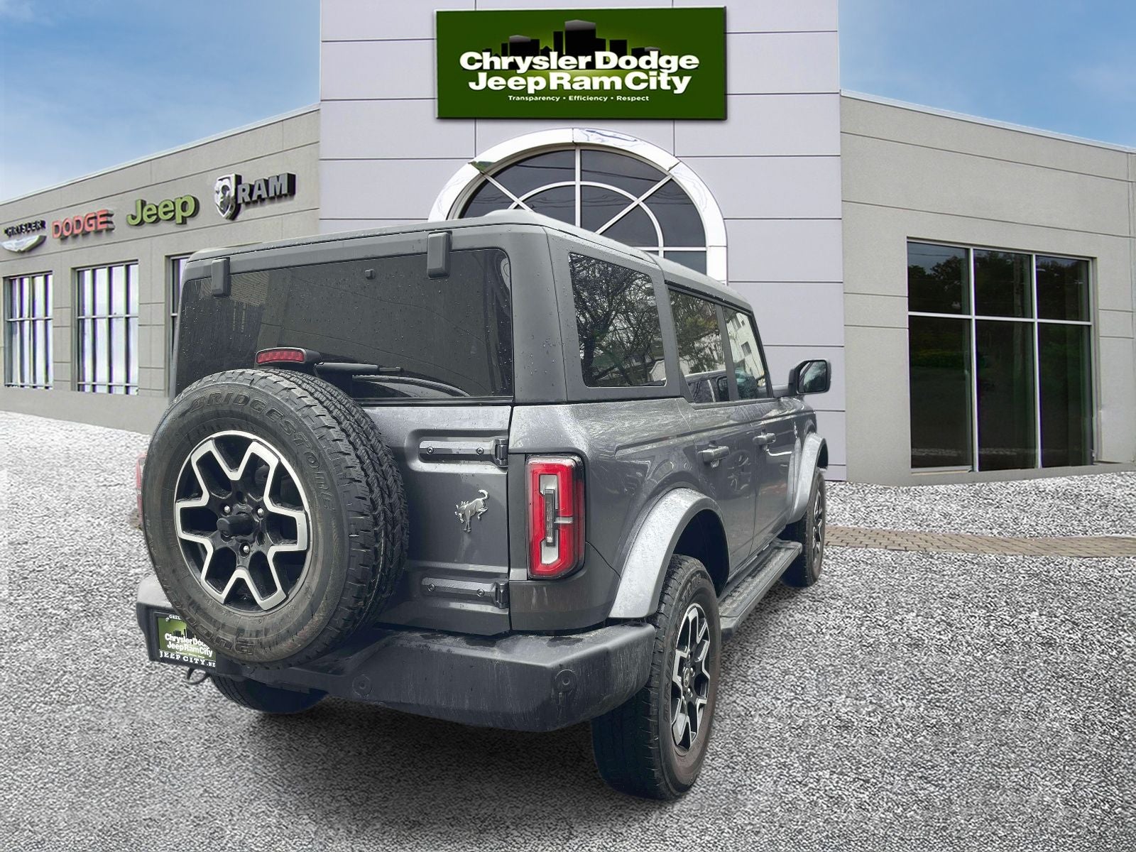 2024 Ford Bronco Outer Banks