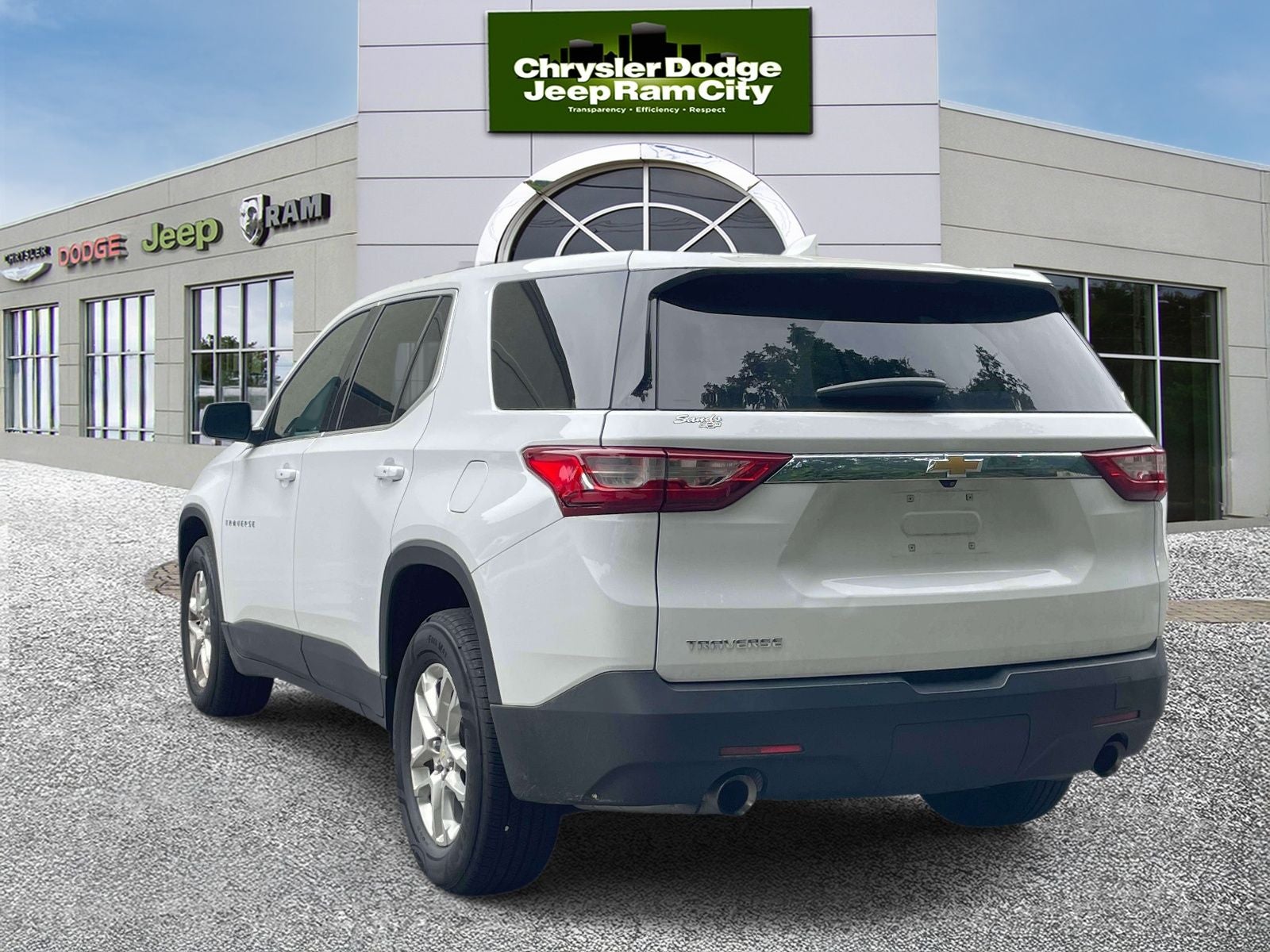 2021 Chevrolet Traverse FWD LS