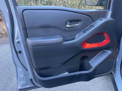 2023 Nissan Frontier Crew Cab PRO-4X 4x4