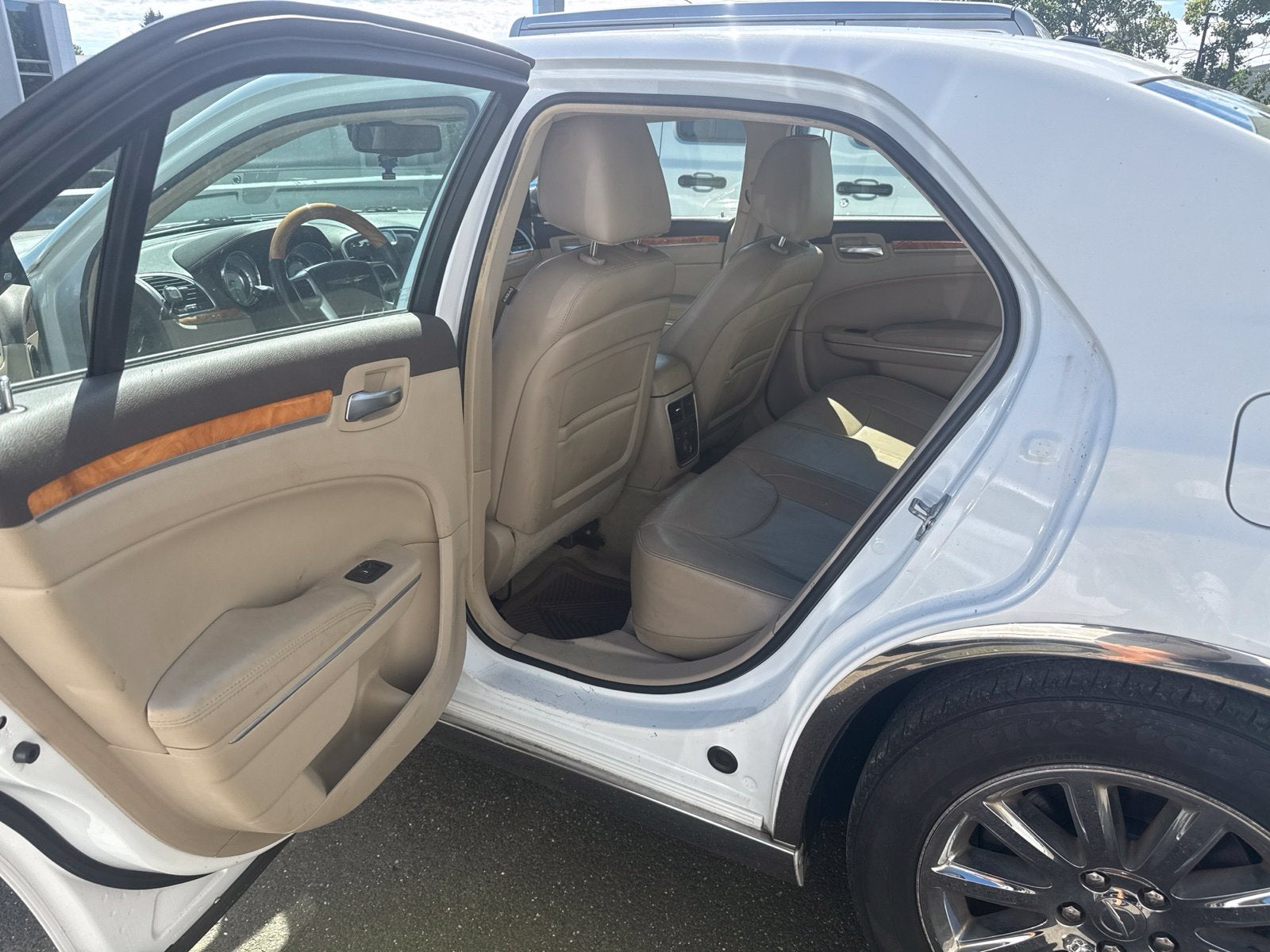 2012 Chrysler 300 C