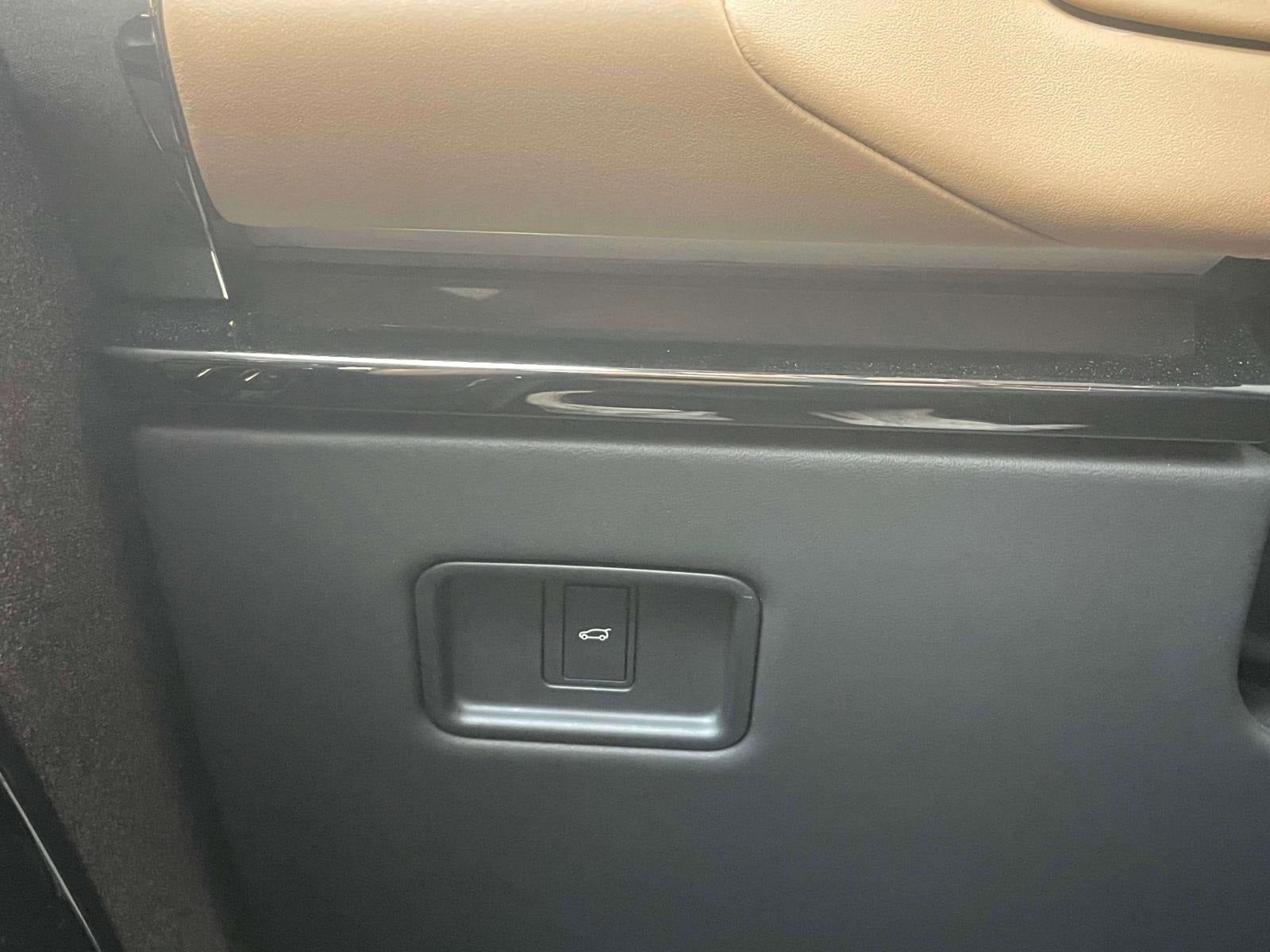 2023 Land Rover Range Rover Sport SE