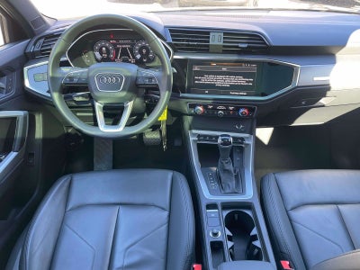 2025 Audi Q3 Premium 45 TFSI S line quattro Tiptronic