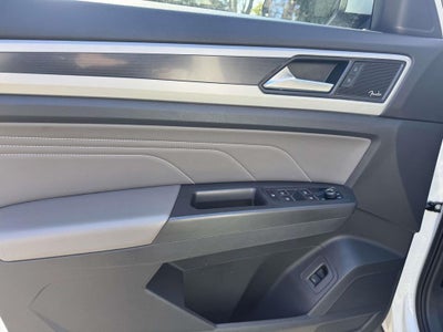 2022 Volkswagen Atlas Cross Sport 3.6L V6 SEL Premium R-Line
