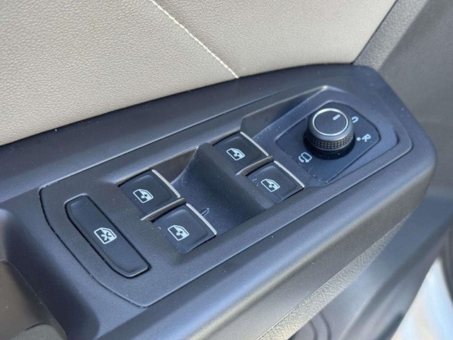2022 Volkswagen Atlas Cross Sport 3.6L V6 SEL Premium R-Line
