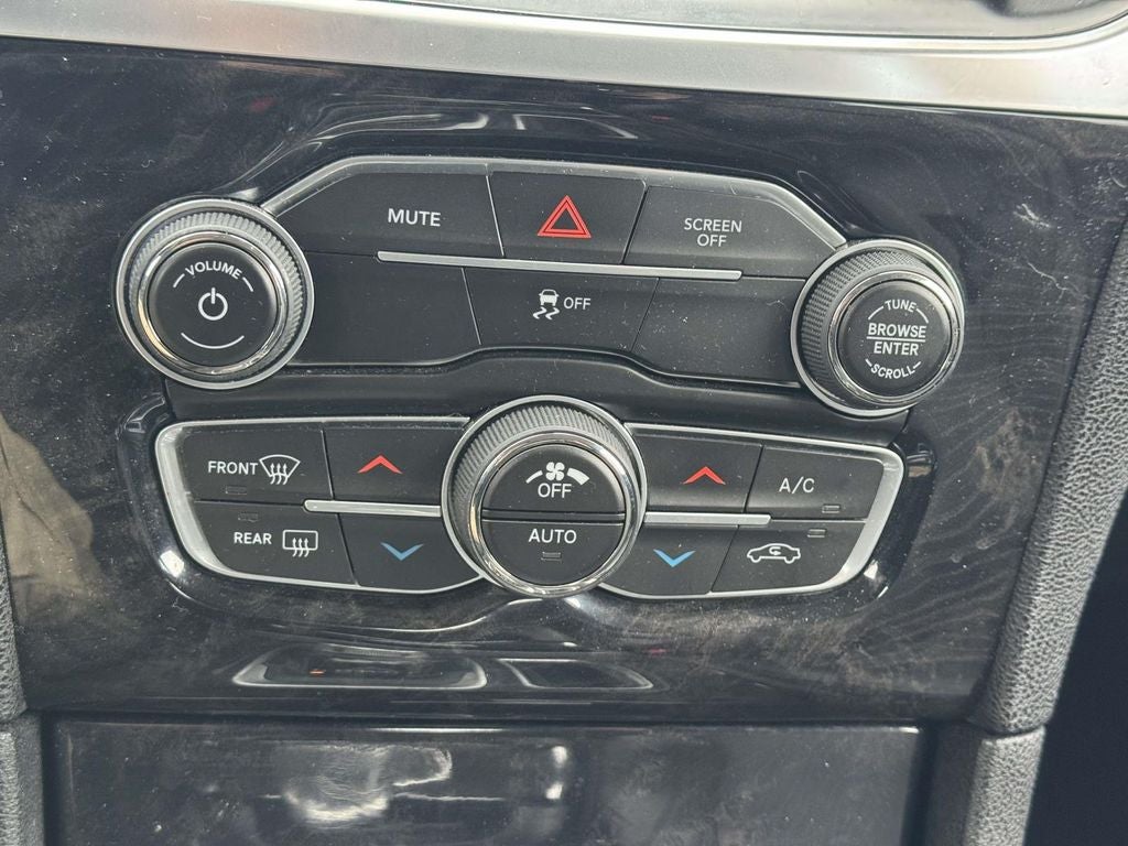 2019 Chrysler 300 Limited