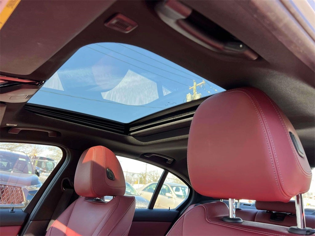 2023 BMW 3 Series 330e xDrive