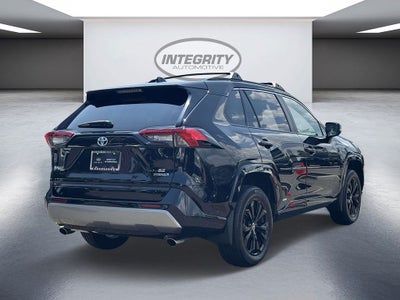 2022 Toyota RAV4 Hybrid SE