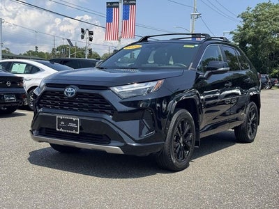 2022 Toyota RAV4 Hybrid SE