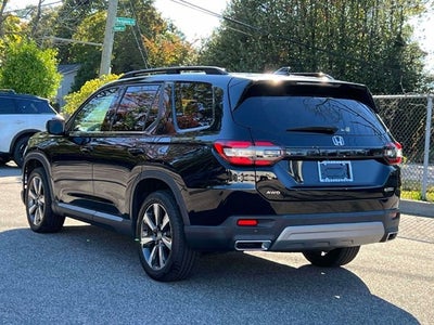 2024 Honda Pilot Touring