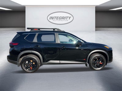 2025 Nissan Rogue Rock Creek
