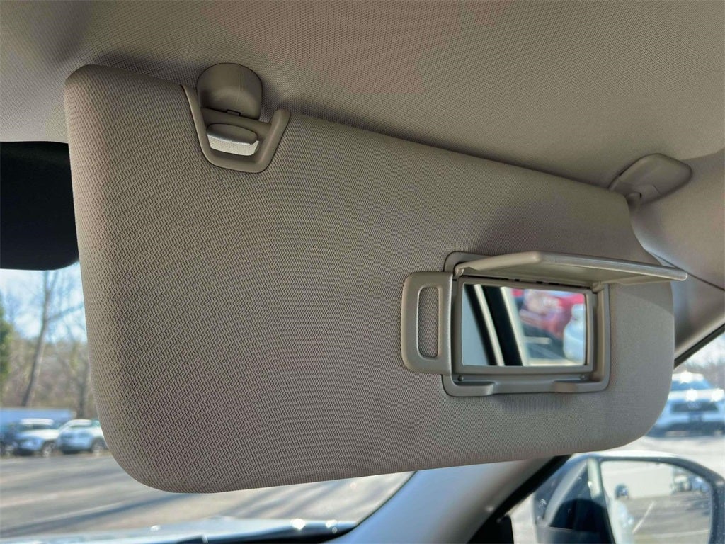 2025 Nissan Pathfinder S