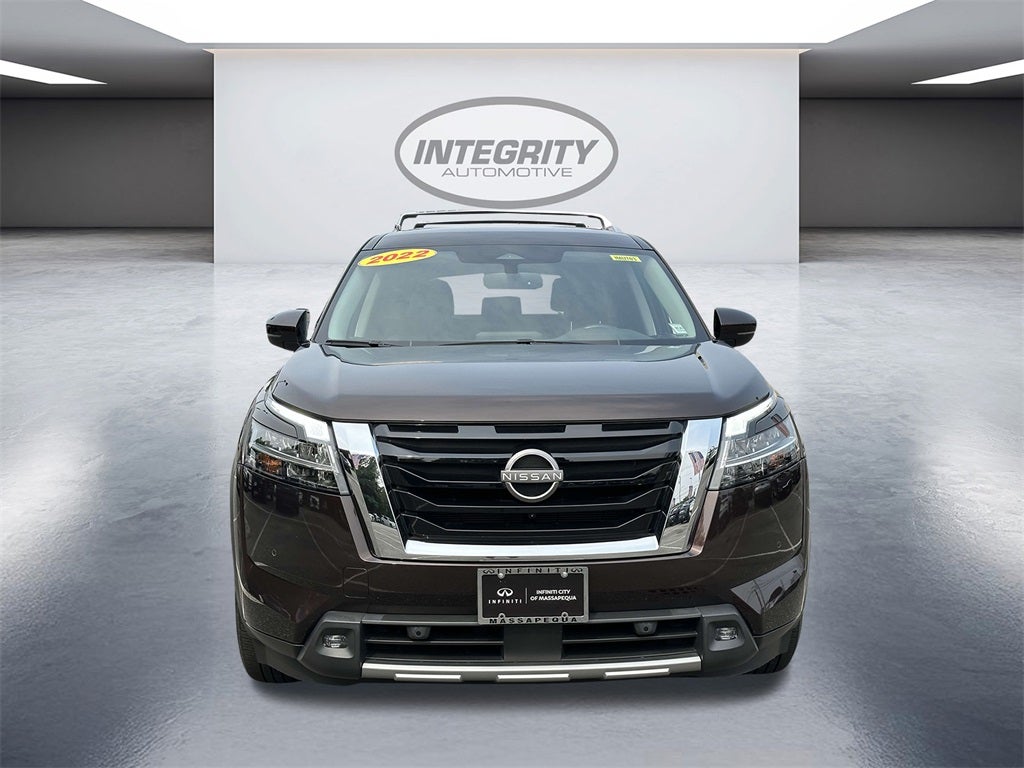 2022 Nissan Pathfinder SL