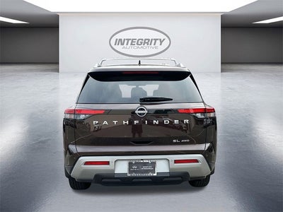 2022 Nissan Pathfinder SL