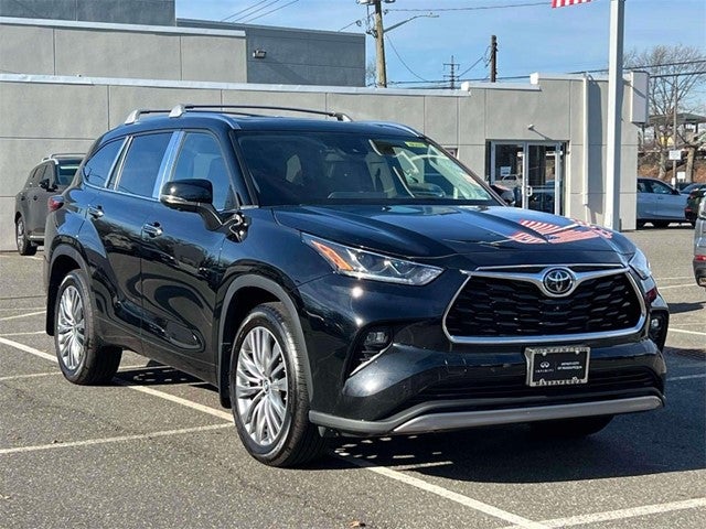 2023 Toyota Highlander L