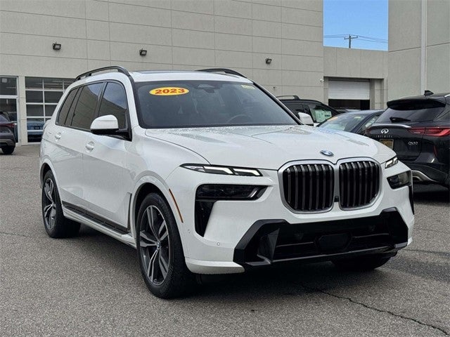 2023 BMW X7 xDrive40i