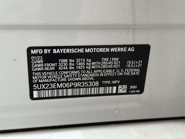 2023 BMW X7 xDrive40i