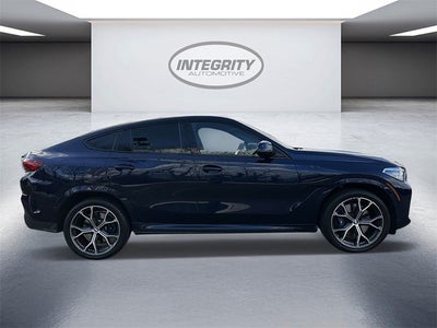 2023 BMW X6 M50i