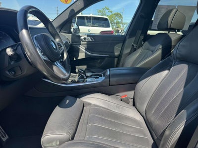 2022 BMW X5 M50i