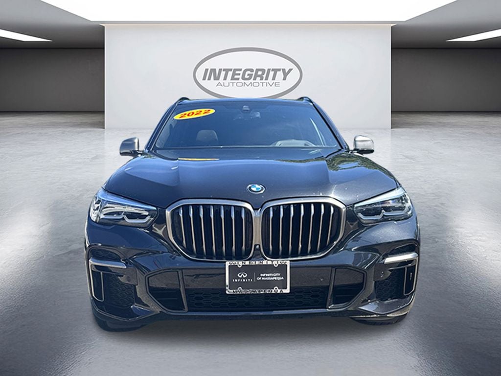 2022 BMW X5 M50i