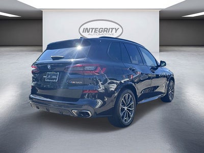 2022 BMW X5 M50i