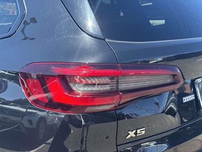 2022 BMW X5 M50i