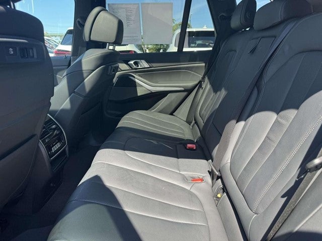 2022 BMW X5 M50i