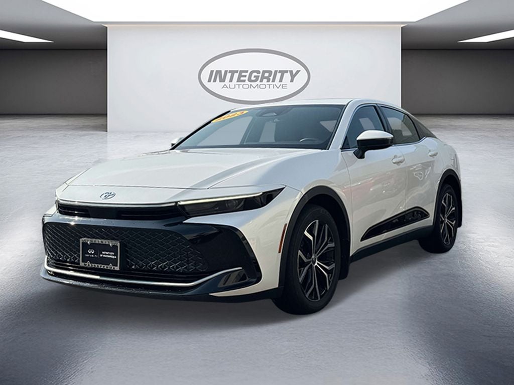 2023 Toyota Crown XLE