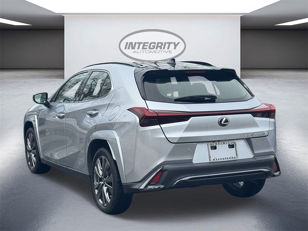 2023 Lexus UX 250h F SPORT Design