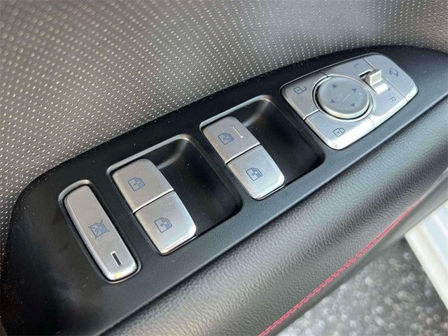 2025 Genesis G70 2.5T Sport Prestige