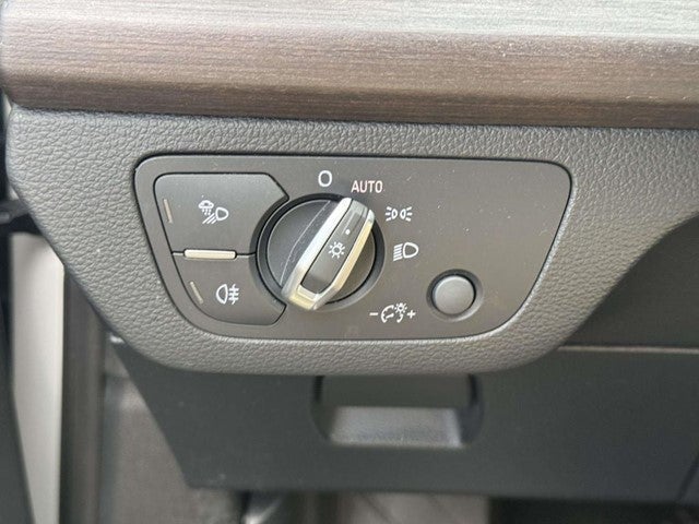 2023 Audi Q5 40 Premium quattro