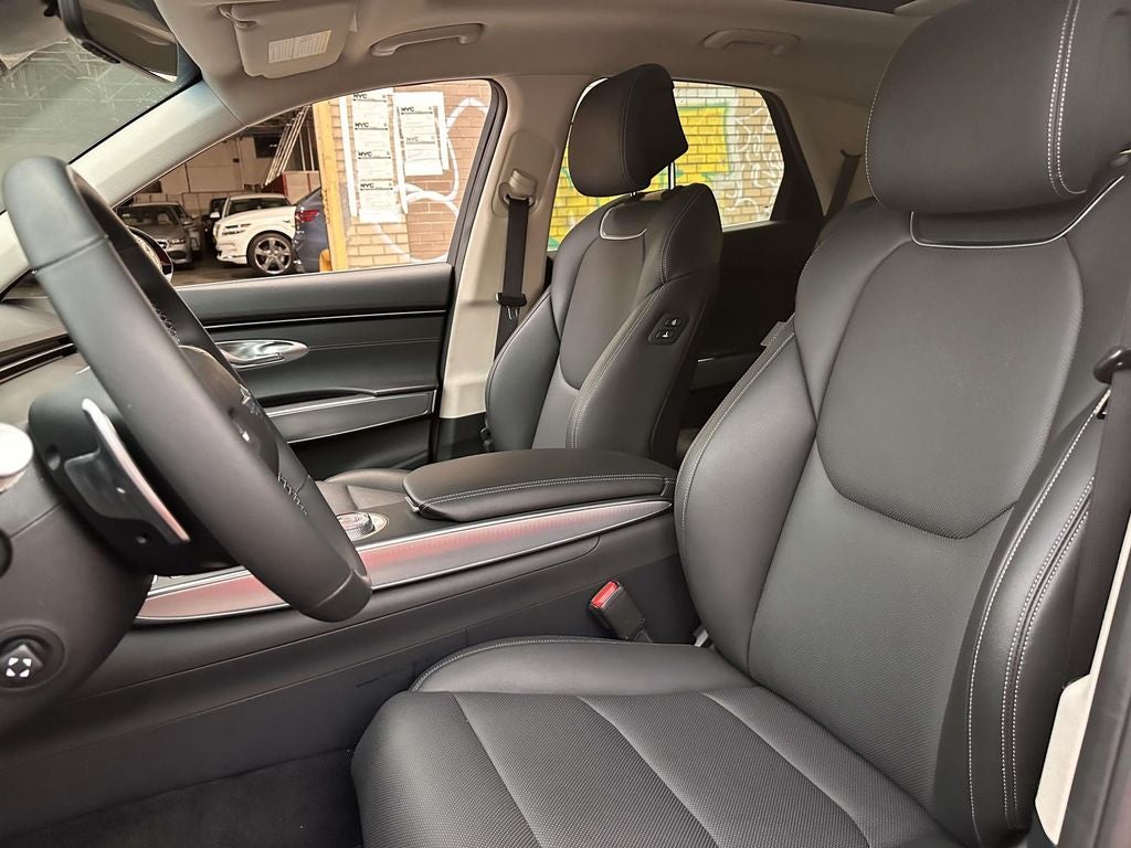 2024 Genesis GV70 2.5T