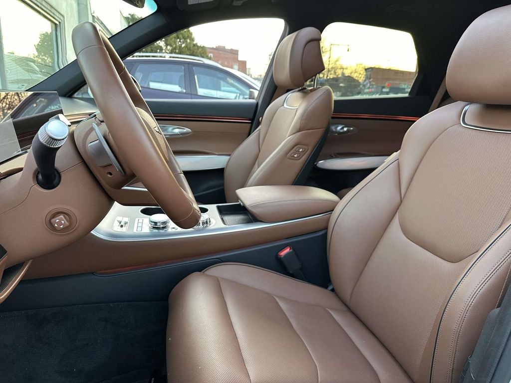 2026 Genesis GV70 2.5T Advanced