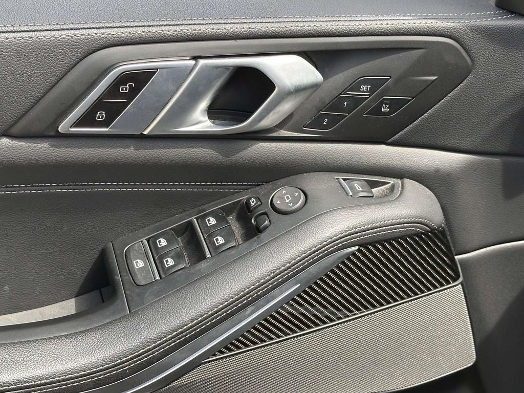 2022 BMW X5 M50i