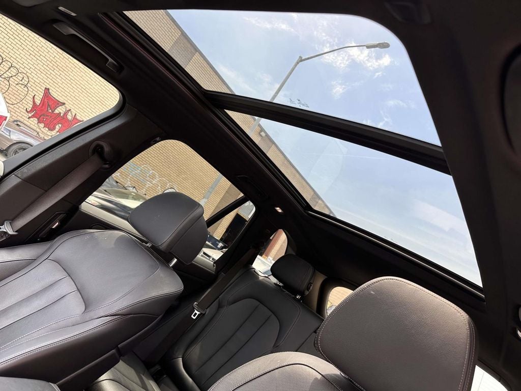 2022 BMW X5 M50i