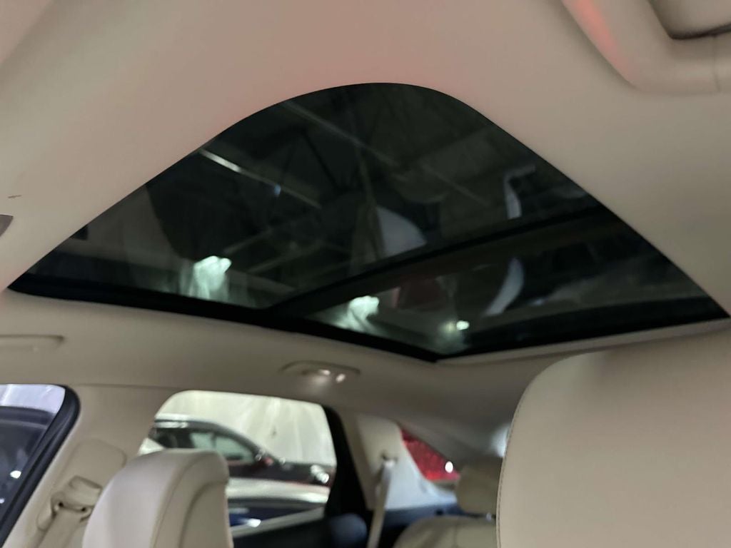 2022 Genesis GV70 2.5T Select