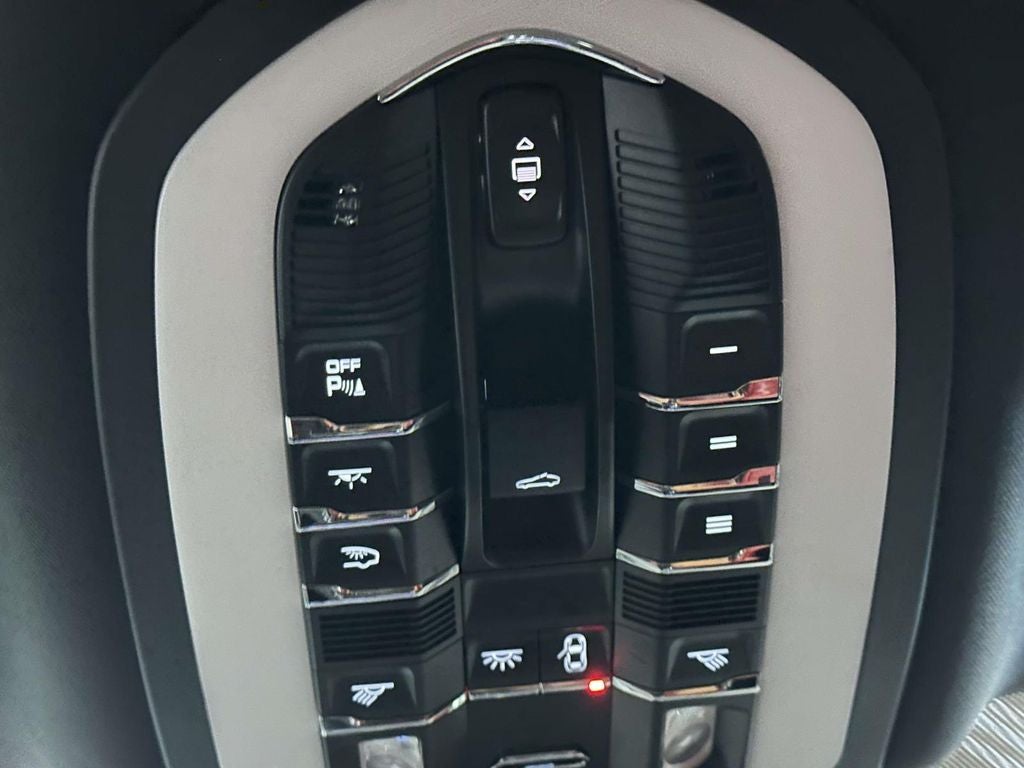 2021 Porsche Macan GTS